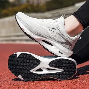 Scarpe da corsa professionali bianche per maratona con piastra in carbonio e mesh traspirante