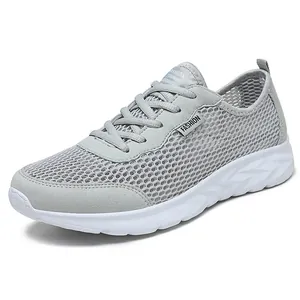 Baskets de course légères en mesh respirant pour hommes pour le fitness en gris clair