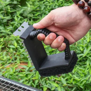 3-in-1 barbecueborstel met metalen schraper en draadborstel voor grillonderhoud