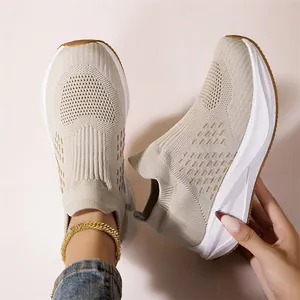 Unisex Breathable Knitted Mesh Slip-on Casual Shoes Lightweight Walking Sneakers Outdoor Soft Sole Platform Loafers