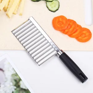 Trancheuse à Vagues en Acier Inoxydable Coupe-Frites pour Légumes avec Poignée Ergonomique Outil de Cuisine
