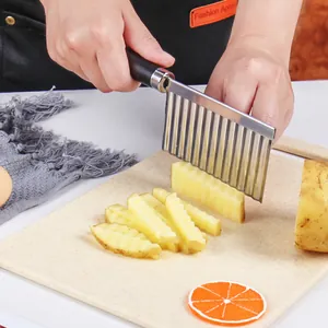 Coupe-frites ondulé de qualité en acier inoxydable pour tranches de pommes de terre
