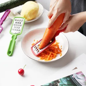 Râpe à fromage portative en acier inoxydable pour carottes et légumes divers
