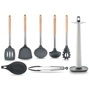 Juego de 8 utensilios de cocina de silicona gris oscuro con mangos de madera y soporte