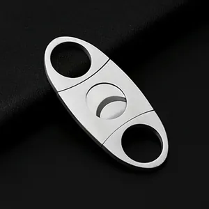 Professioneller Zigarrenschneider aus Edelstahl mit zwei Klingen und gebürstetem Finish