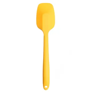 Large 28cm food-grade yellow silicone square-head spatula for baking and cake decorating