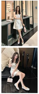 Elegantes bailarinas de punta con pedrería para mujer en un diseño chic estilo francés