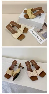 Elegantes sandalias tejidas con tacón de gatito y punta cuadrada para vacaciones de verano