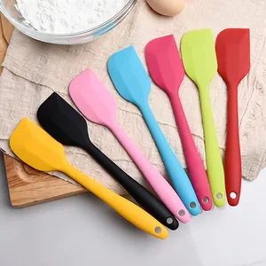 One-Piece Silicone Baking Spatula Scraper For Cream Butter Cake Mixing Heat Resistant Flexible Kitchen Cooking Utensil Tool