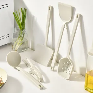 Ensemble d'ustensiles de cuisine en silicone résistant à la chaleur blanc crème