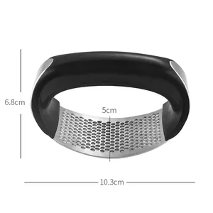Manual 304 stainless steel garlic press rocker with dimensions 10.3cm width and 6.8cm height