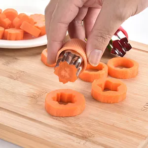 3pcs stainless steel vegetable cutters with PP hand guards for flower-shaped carrots