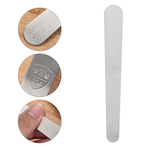 Spatola per ripieno minimalista in acciaio inox 304 per gnocchi con motivo inciso