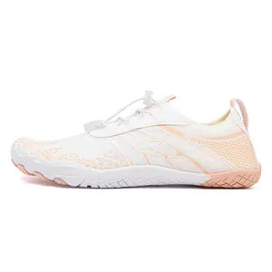Chaussures de wading pieds nus blanches et orange pour plage et randonnée en plein air