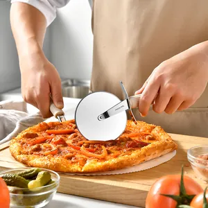 Cortador de pizza profesional de acero inoxidable para rebanar masa y repostería