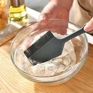 Spatola e pennello per olio 2 in 1 in silicone grigio alimentare per uso in cucina