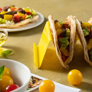 Porta taco in plastica giallo brillante per servire tortillas croccanti e deliziosi pancake