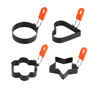 4er-Set Antihaft-Eierringe mit Herz Stern Blume Kreis Formen und orangen Griffen