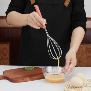 Frusta manuale in acciaio inossidabile con impugnatura ergonomica arancione per cucina