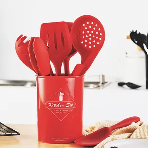 Set di utensili da cucina in silicone rosso resistente al calore con porta utensili