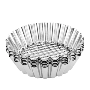 Set aus wiederverwendbaren 430er Edelstahl Eierkuchenformen mit gewelltem Rand zum Backen