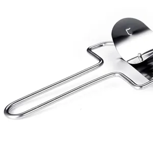 Professional 304 stainless steel dumpling skin cutter and manual rolling dough cutter