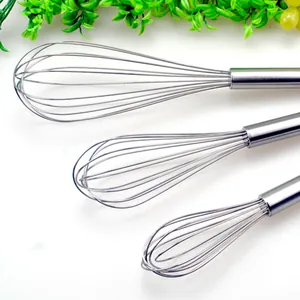 Professional set of three stainless steel manual balloon whisks for kitchen baking and whisking eggs