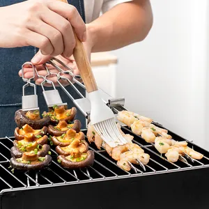 Brochetas portátiles de acero inoxidable de doble cabeza para barbacoa con pincel de silicona