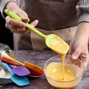Food grade silicone one-piece cake spatula for baking and mixing batter