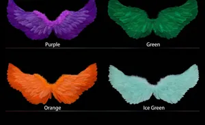 Sélection de quatre ailes d'ange en plumes en violet vert orange et vert menthe