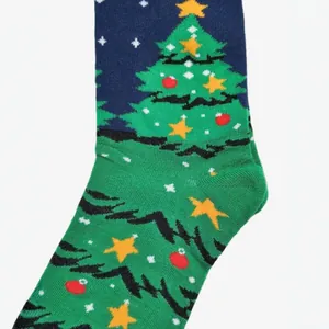 Unisex festliche Socken mit Weihnachtsbaummuster ideal als Weihnachtsgeschenk