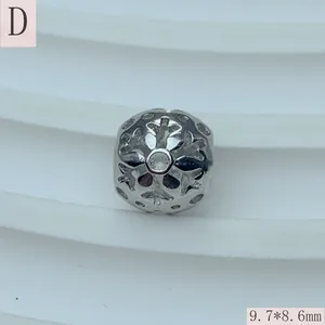 Detaillierte Makroansicht einer Sechskantstern-Abstandshalterperle aus Titanstahl 9,7x8,6mm