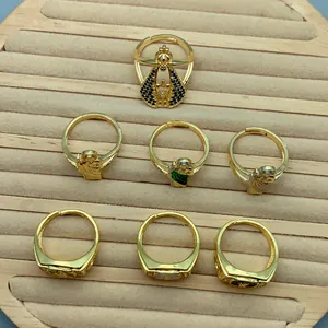Gruppe von vergoldeten St. Judas und Jungfrau Maria Ringen, verstellbar, Vintage-Stil