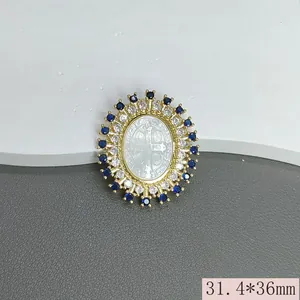 Vintage Zirkonia Kreuz Anhänger mit weißer Muschel und blauen Steinen, 31.4*36mm Detail