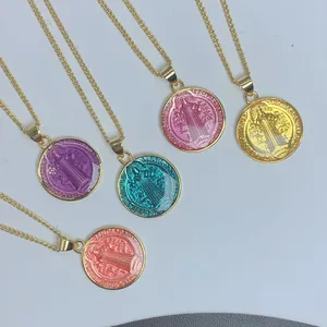 Collar con Colgante de Medalla de San Benito para Mujer Joyería de Protección Religiosa Cadena de Cobre Chapado en Oro Esmalte