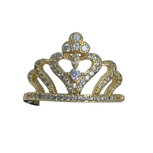 Elegante anello a corona d'oro da donna con pietre di zircone e fascia regolabile luminosa