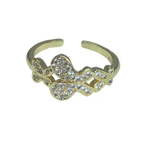 Elegante anello a farfalla in zircone placcato oro con fascia regolabile da donna