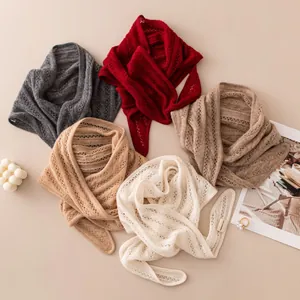Premium-Kaschmir-Strickdreieckstücher mit elegantem Lochmuster in verschiedenen Farben