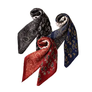 Lot de trois foulards en soie rétro cachemire bordeaux, bleu marine et noir pour un style chic
