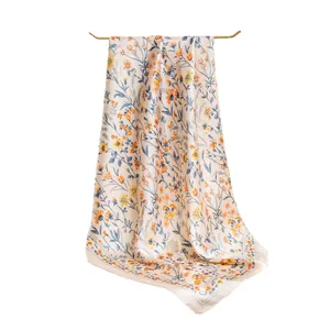Elegante foulard in seta stampata a fiori per donna, scialle estivo protezione solare