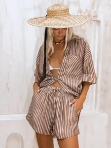 Ensemble deux pièces en satin à rayures de style français avec chemise et short d'été