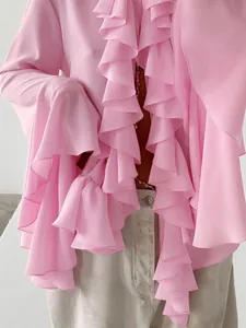 Elegante cárdigan rosa con volantes, diseño de capas estilo francés y manga larga suave