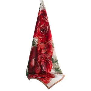 Foulard quadrato in seta di gelso 70cm con stampa floreale rosa rossa e bordo marrone
