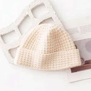 Gorro clásico de punto tipo gofre de estilo coreano en suave mezcla de algodón y lana para invierno