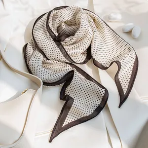 Elegante sciarpa lunga in lana e seta a pois per uno stile professionale raffinato