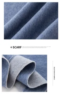 Primer plano macro que muestra la suave textura de una bufanda de lana azul de doble cara.