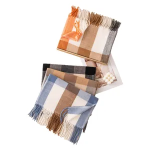 Écharpe et châle doux à carreaux pour femmes aux couleurs d'automne et d'hiver