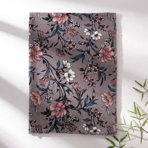 Écharpe élégante en imitation cachemire avec imprimé floral camélia pour l'hiver
