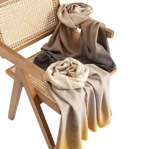 Elegante sciarpa pashmina sfumata per il calore autunnale e invernale