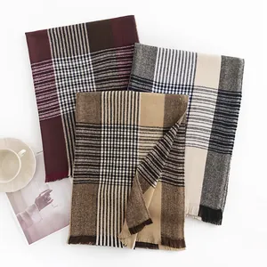 Sciarpe calde in finto cashmere a quadri per donna nei colori bordeaux e grigio